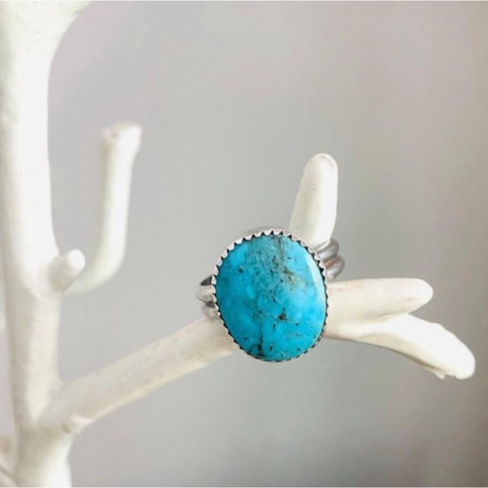 Vintage 1970’s Sterling Navajo silver Turquoise stone unisex ring. Size 10.